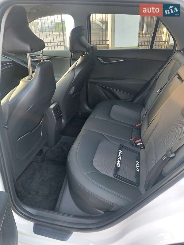 Внедорожник / Кроссовер Kia Niro 2024 в Кривом Роге