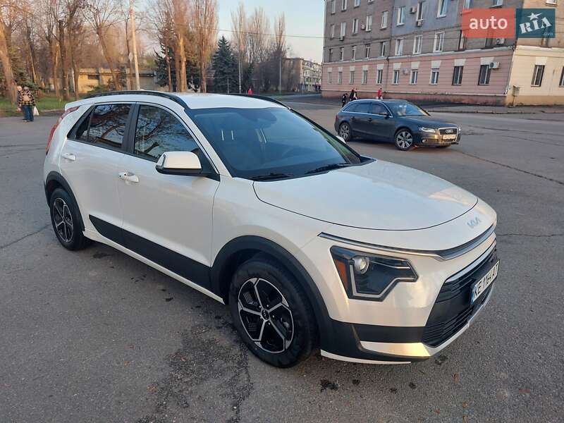 Внедорожник / Кроссовер Kia Niro 2024 в Кривом Роге