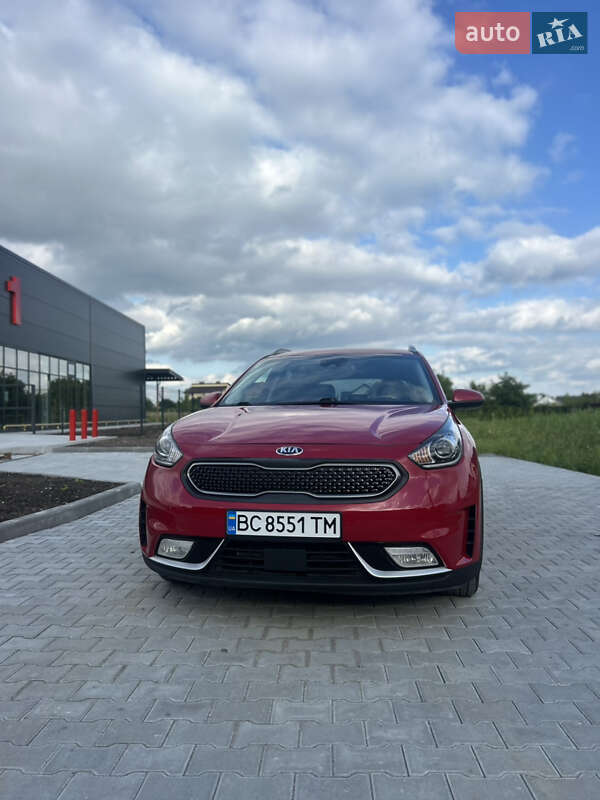 Внедорожник / Кроссовер Kia Niro 2017 в Золочеве