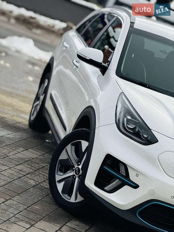 Внедорожник / Кроссовер Kia Niro 2020 в Дрогобыче