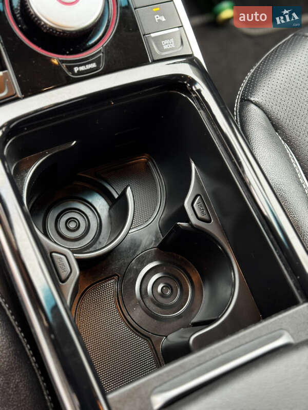 Внедорожник / Кроссовер Kia Niro 2020 в Дрогобыче