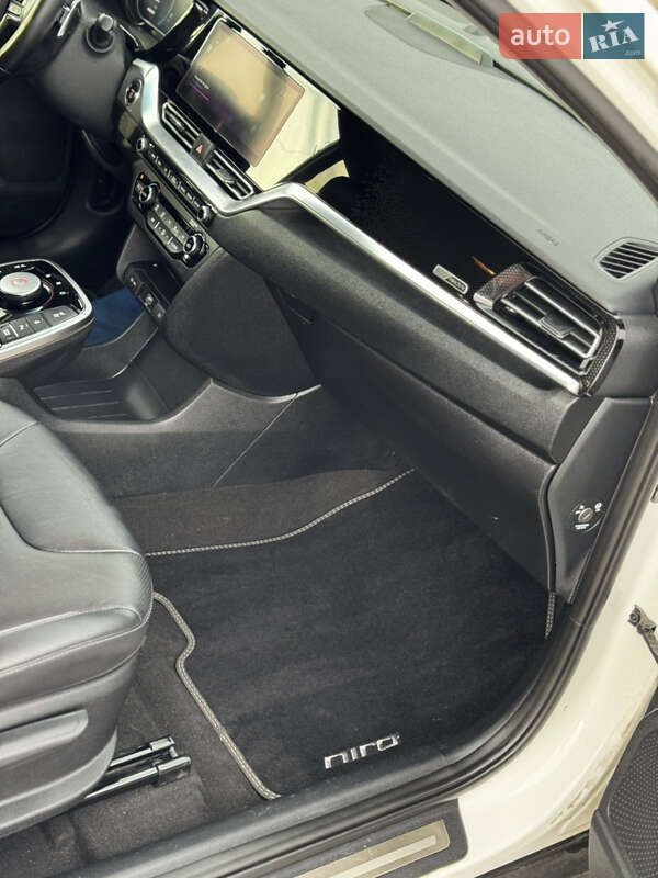 Внедорожник / Кроссовер Kia Niro 2020 в Дрогобыче