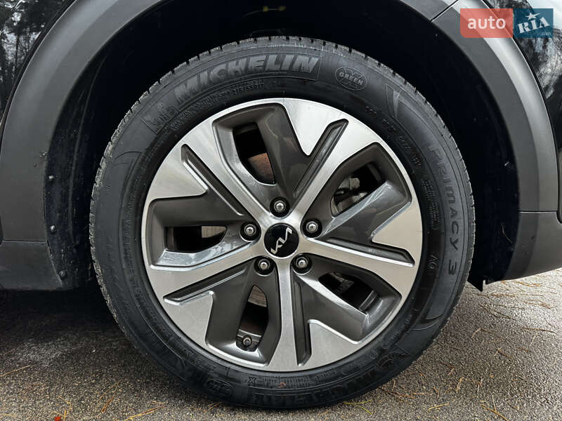 Позашляховик / Кросовер Kia Niro 2022 в Києві фото 31 Позашляховик / Кросовер Kia Niro 2022 в Києві