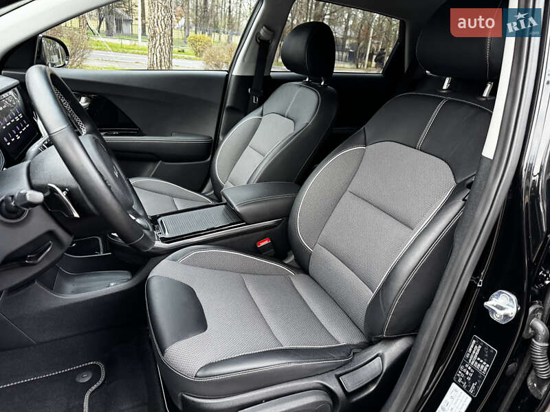 Позашляховик / Кросовер Kia Niro 2022 в Києві фото 36 Позашляховик / Кросовер Kia Niro 2022 в Києві