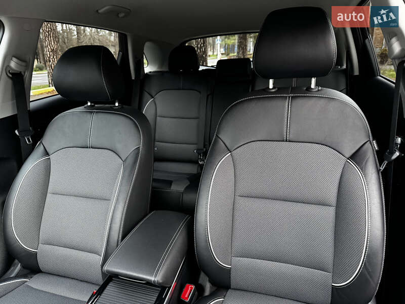 Позашляховик / Кросовер Kia Niro 2022 в Києві фото 41 Позашляховик / Кросовер Kia Niro 2022 в Києві