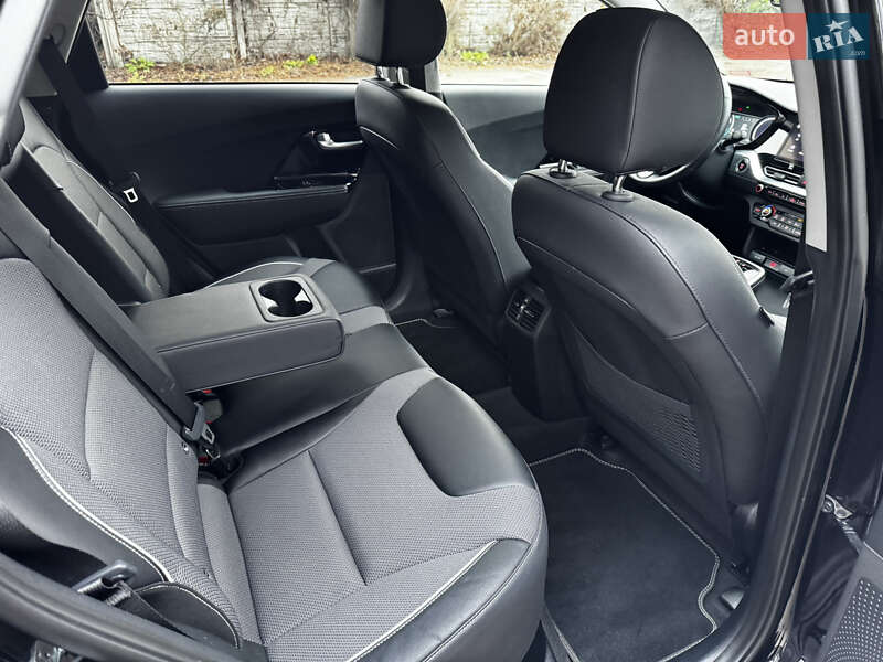 Позашляховик / Кросовер Kia Niro 2022 в Києві фото 50 Позашляховик / Кросовер Kia Niro 2022 в Києві