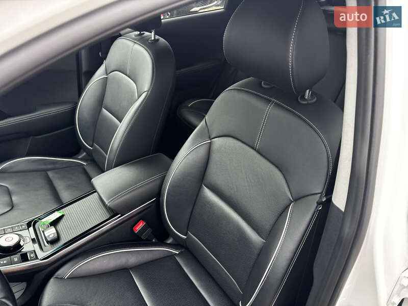 Внедорожник / Кроссовер Kia Niro 2020 в Львове