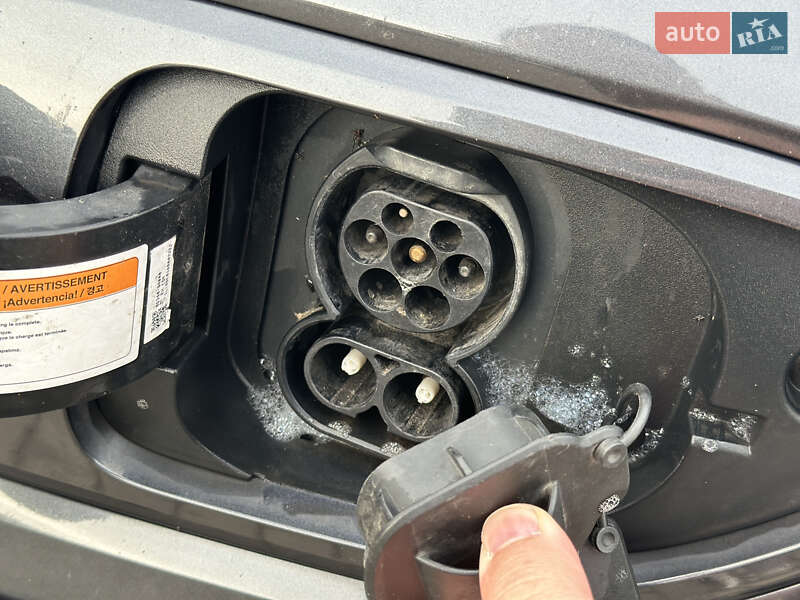 Внедорожник / Кроссовер Kia Niro 2019 в Ровно фото 11 Внедорожник / Кроссовер Kia Niro 2019 в Ровно