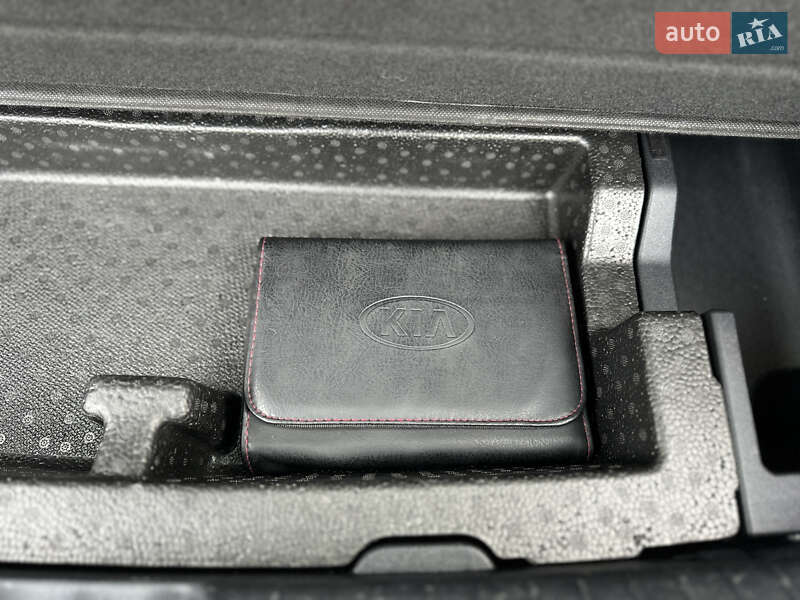 Внедорожник / Кроссовер Kia Niro 2019 в Ровно фото 20 Внедорожник / Кроссовер Kia Niro 2019 в Ровно