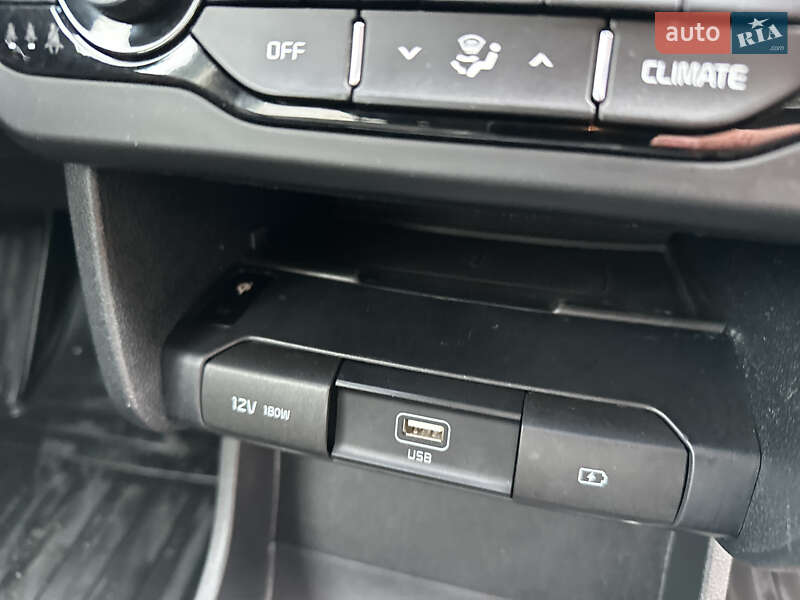 Внедорожник / Кроссовер Kia Niro 2019 в Ровно фото 53 Внедорожник / Кроссовер Kia Niro 2019 в Ровно