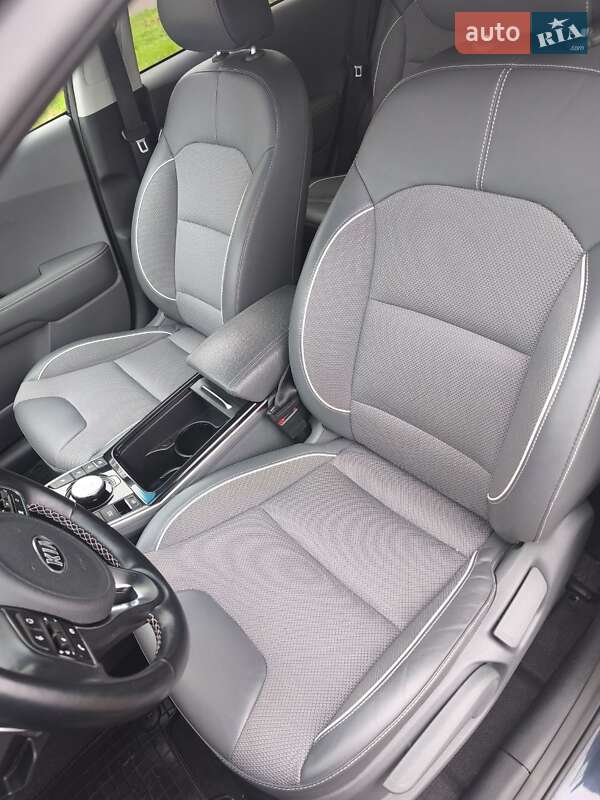 Позашляховик / Кросовер Kia Niro 2020 в Луцьку