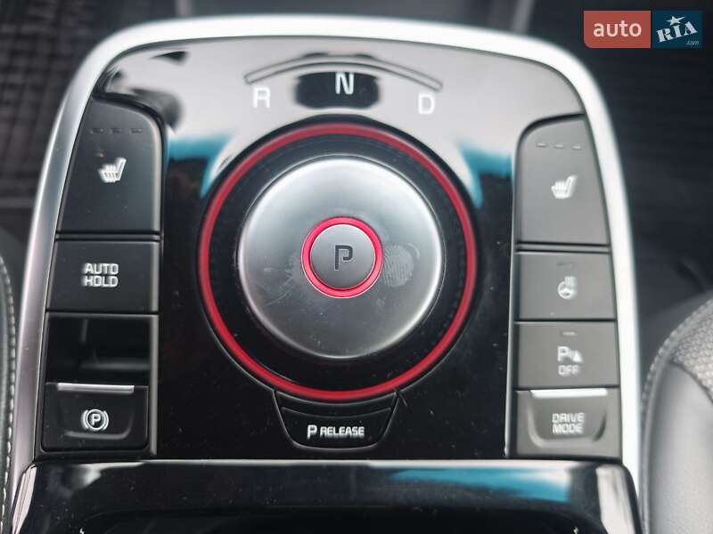 Позашляховик / Кросовер Kia Niro 2020 в Луцьку