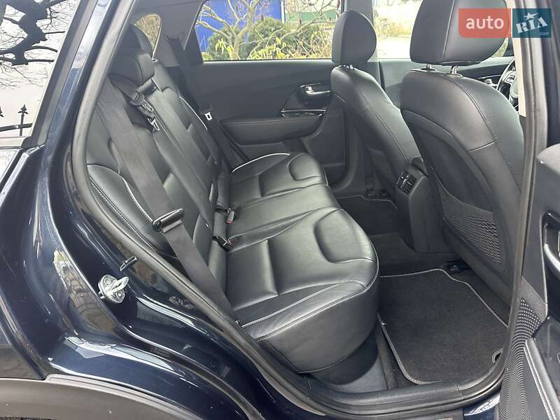 Внедорожник / Кроссовер Kia Niro 2020 в Луцке фото 18 Внедорожник / Кроссовер Kia Niro 2020 в Луцке