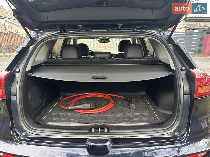 Внедорожник / Кроссовер Kia Niro 2020 в Луцке фото 7 Внедорожник / Кроссовер Kia Niro 2020 в Луцке