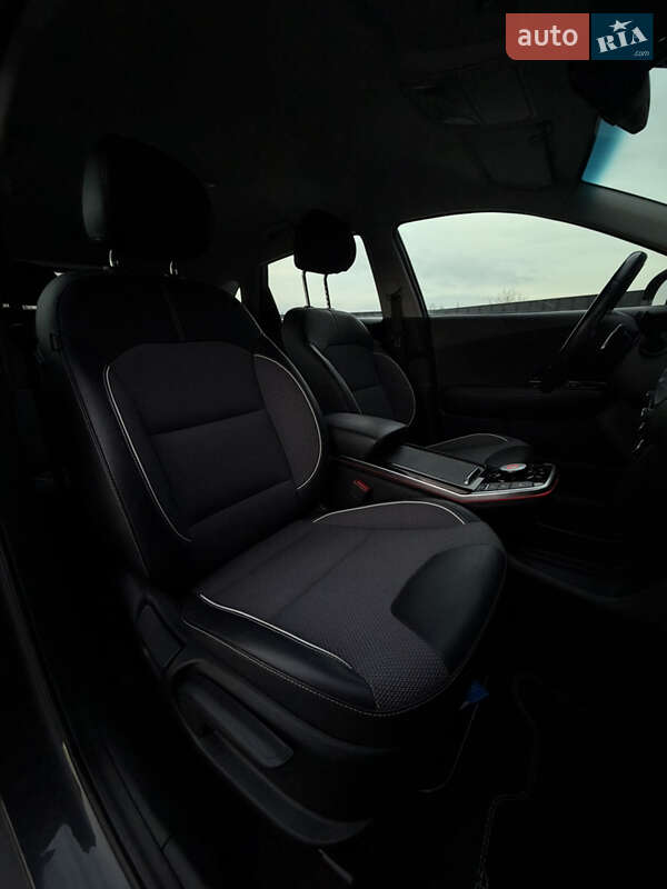 Позашляховик / Кросовер Kia Niro 2020 в Дубні