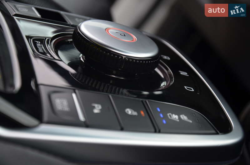 Внедорожник / Кроссовер Kia Niro 2021 в Дрогобыче