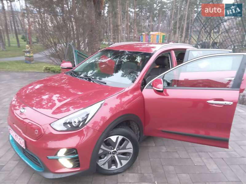 Внедорожник / Кроссовер Kia Niro 2020 в Ирпене