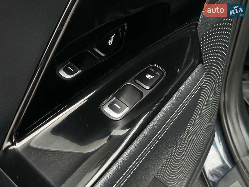 Внедорожник / Кроссовер Kia Niro 2019 в Бердичеве