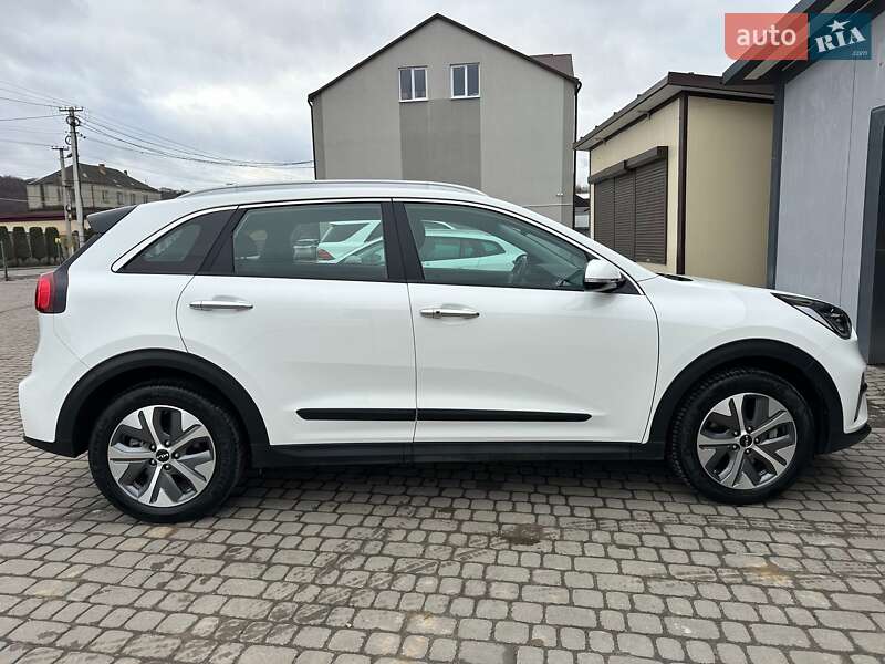 Внедорожник / Кроссовер Kia Niro 2022 в Львове