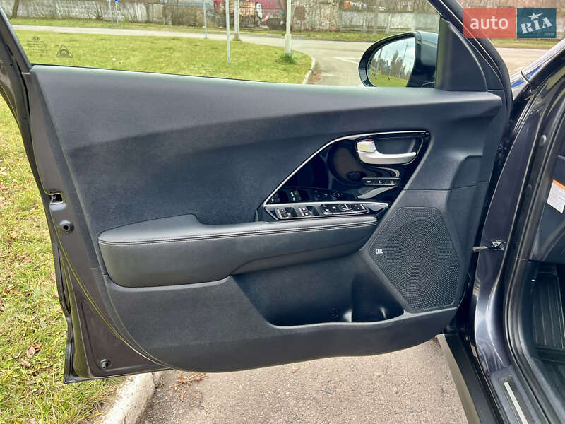 Внедорожник / Кроссовер Kia Niro 2019 в Ровно