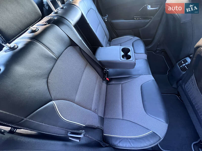 Внедорожник / Кроссовер Kia Niro 2021 в Тернополе