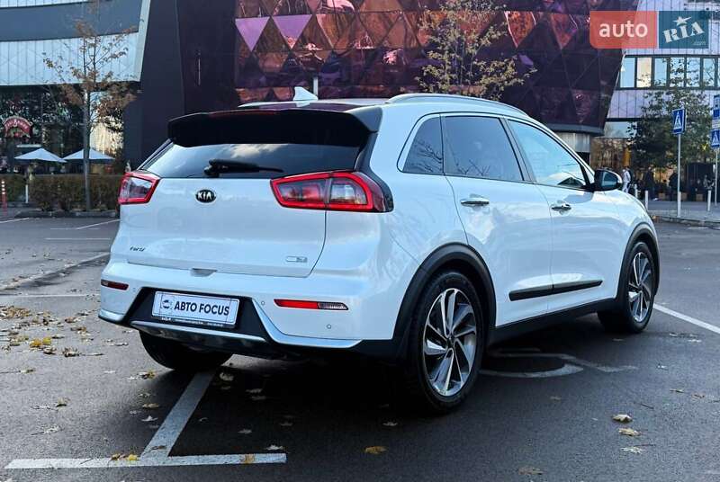 Внедорожник / Кроссовер Kia Niro 2017 в Киеве фото 7 Внедорожник / Кроссовер Kia Niro 2017 в Киеве