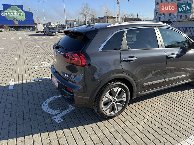 Внедорожник / Кроссовер Kia Niro 2020 в Тернополе