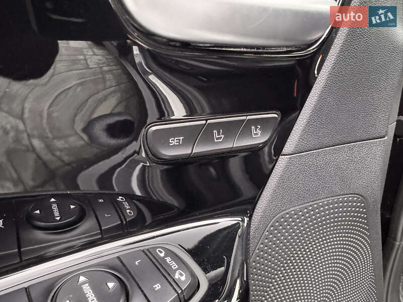 Позашляховик / Кросовер Kia Niro 2020 в Луцьку фото 15 Позашляховик / Кросовер Kia Niro 2020 в Луцьку
