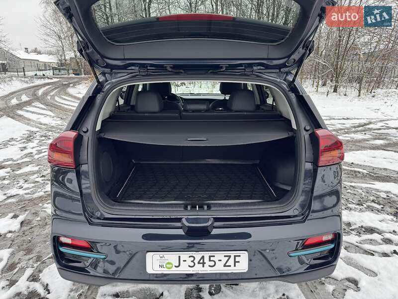 Внедорожник / Кроссовер Kia Niro 2020 в Хмельницком