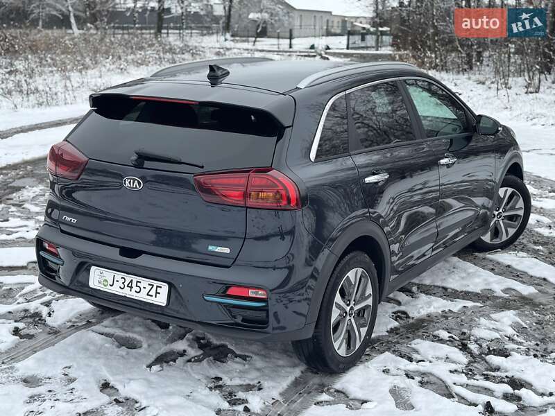 Внедорожник / Кроссовер Kia Niro 2020 в Хмельницком