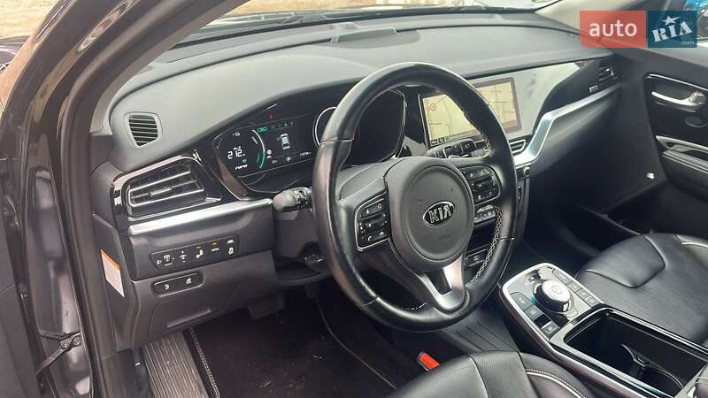 Внедорожник / Кроссовер Kia Niro 2020 в Хмельницком