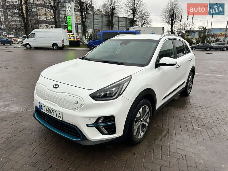 Позашляховик / Кросовер Kia Niro 2020 в Івано-Франківську фото Позашляховик / Кросовер Kia Niro 2020 в Івано-Франківську