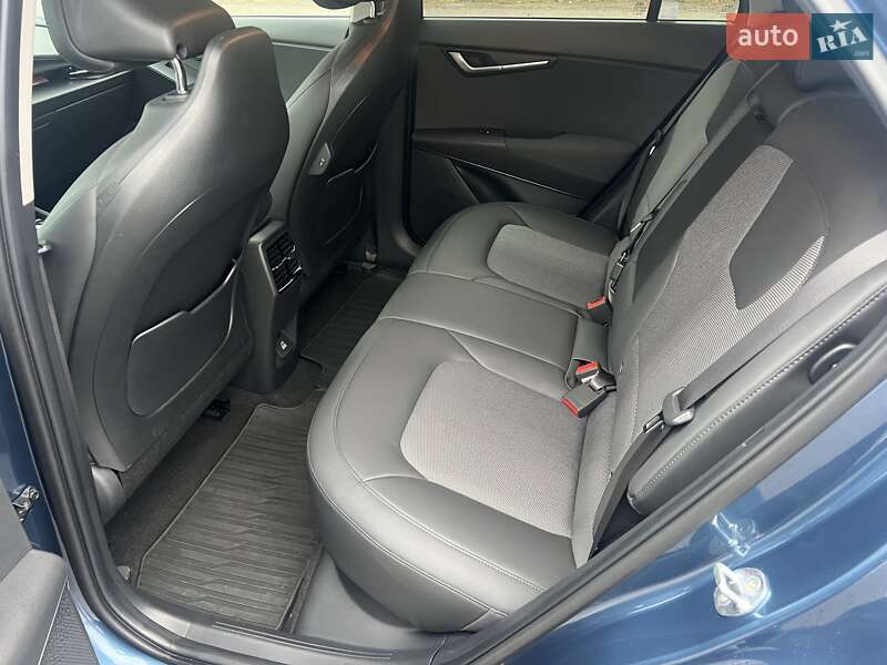 Внедорожник / Кроссовер Kia Niro 2023 в Львове