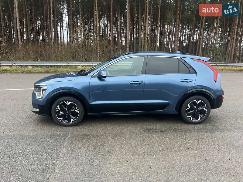 Внедорожник / Кроссовер Kia Niro 2023 в Львове