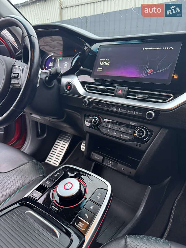 Позашляховик / Кросовер Kia Niro 2020 в Тернополі