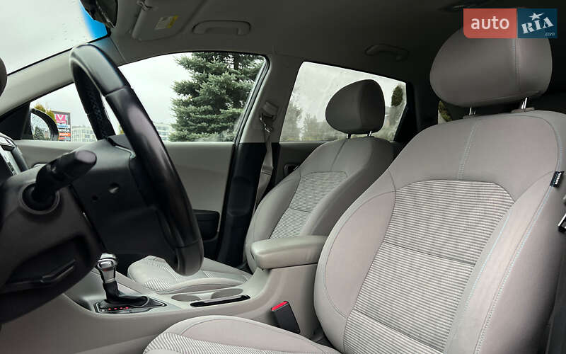 Внедорожник / Кроссовер Kia Niro 2018 в Львове