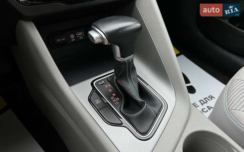 Внедорожник / Кроссовер Kia Niro 2018 в Львове