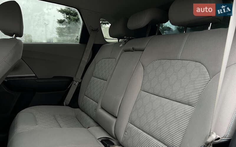 Внедорожник / Кроссовер Kia Niro 2018 в Львове