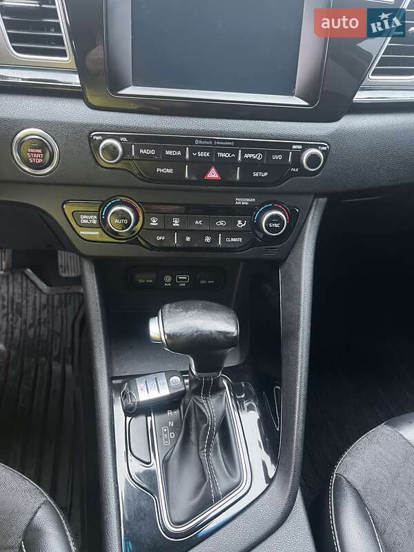 Позашляховик / Кросовер Kia Niro 2019 в Львові фото 15 Позашляховик / Кросовер Kia Niro 2019 в Львові