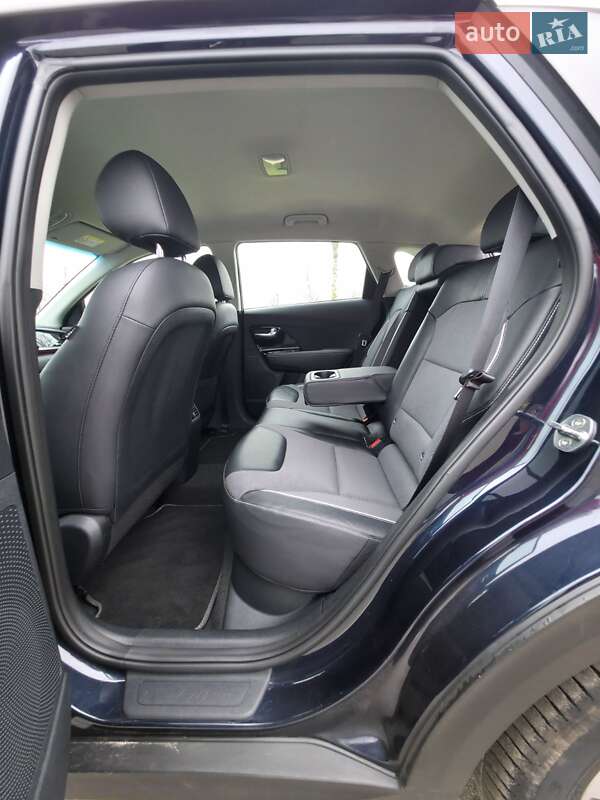 Внедорожник / Кроссовер Kia Niro 2020 в Ирпене