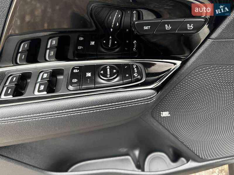 Внедорожник / Кроссовер Kia Niro 2020 в Казатине