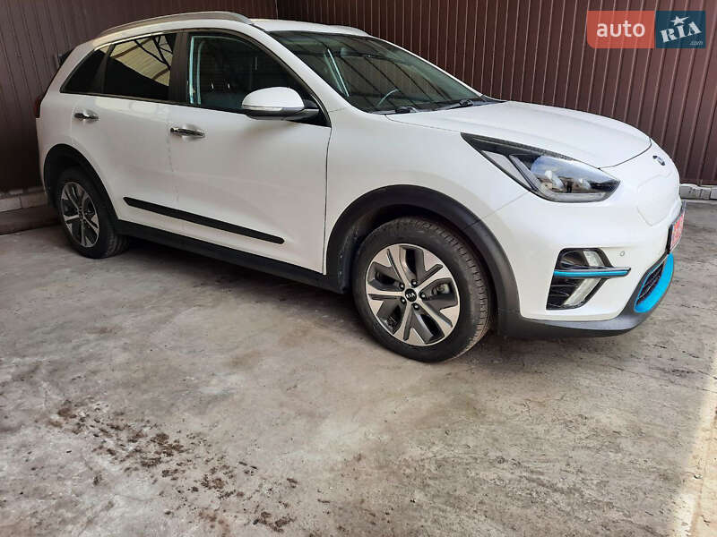 Внедорожник / Кроссовер Kia Niro 2021 в Черкассах фото 5 Внедорожник / Кроссовер Kia Niro 2021 в Черкассах