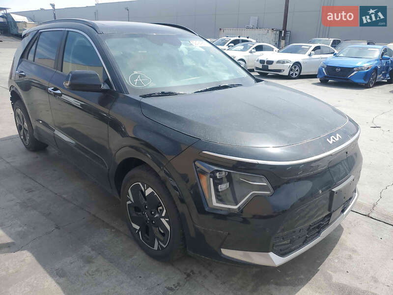 Позашляховик / Кросовер Kia Niro 2023 в Умані