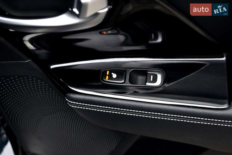 Позашляховик / Кросовер Kia Niro 2020 в Хмельницькому фото 198 Позашляховик / Кросовер Kia Niro 2020 в Хмельницькому