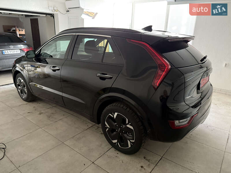 Позашляховик / Кросовер Kia Niro 2023 в Умані