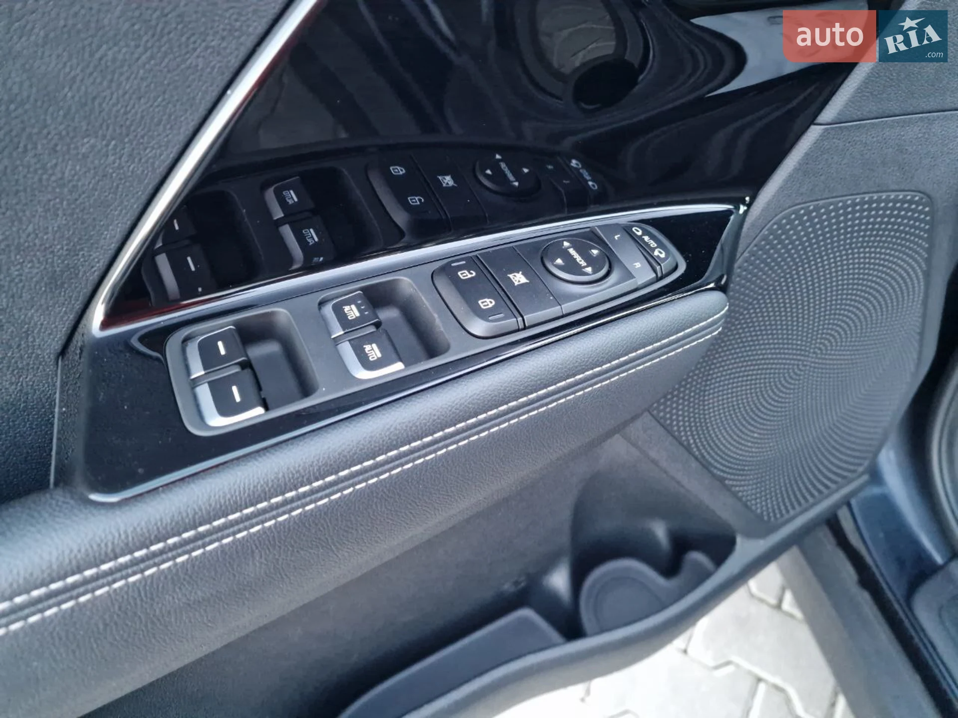2020 Kia Niro - мініатюра 23