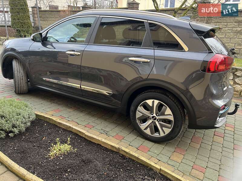 Внедорожник / Кроссовер Kia Niro 2020 в Львове