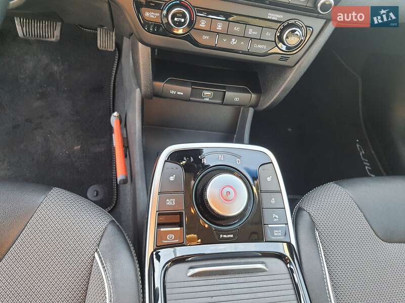 Позашляховик / Кросовер Kia Niro 2020 в Львові