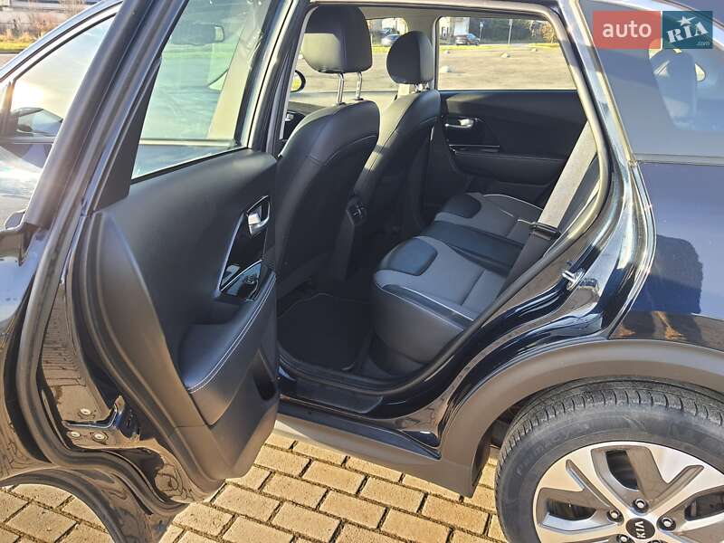 Позашляховик / Кросовер Kia Niro 2020 в Львові