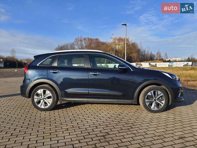 Позашляховик / Кросовер Kia Niro 2020 в Львові